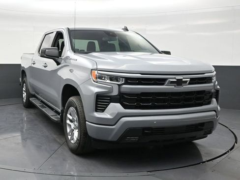 Used 2024 Chevrolet Silverado 1500 RST image 7