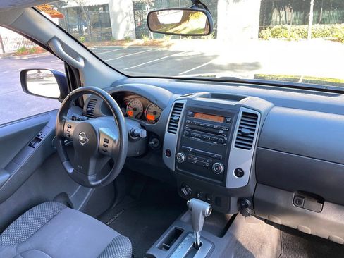 Used 2012 Nissan Frontier SV w/ Sport Appearance Pkg image 12