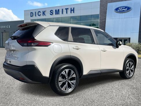 Used 2023 Nissan Rogue SV image 6