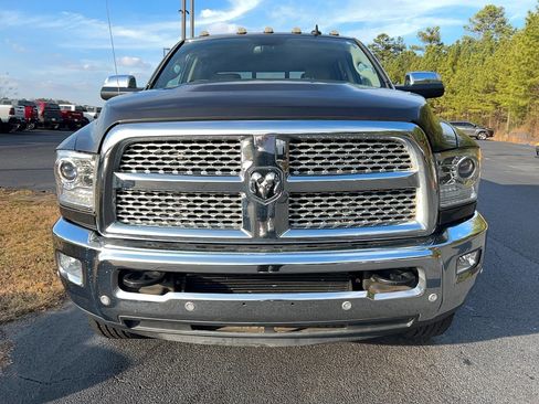 Used 2017 RAM 2500 Laramie image 2