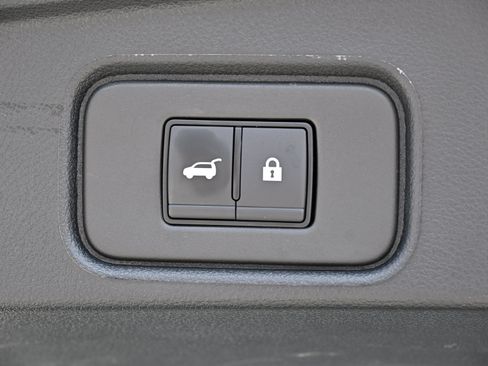 Used 2025 Nissan Pathfinder Rock Creek AWD/4WD image 13