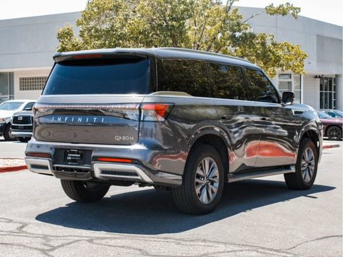 Used 2025 INFINITI QX80 Pure AWD/4WD image 5