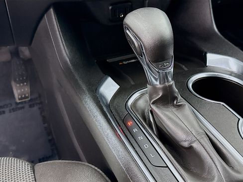 Used 2023 Chevrolet Traverse LT FWD image 18