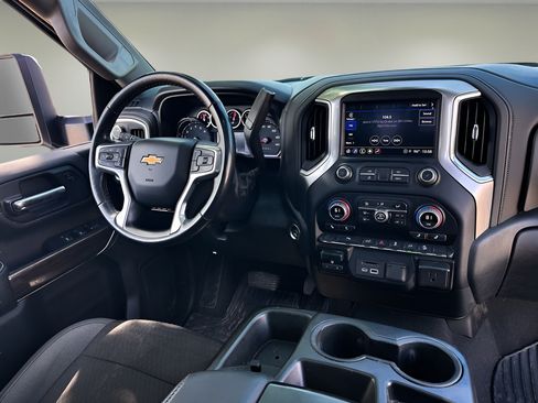 Used 2022 Chevrolet Silverado 3500 LT w/ All Star Edition AWD/4WD image 9