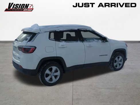 Used 2019 Jeep Compass Latitude w/ Cold Weather Group image 5