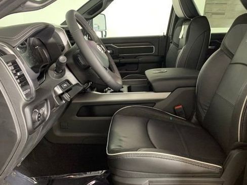 New 2026 RAM 2500 Laramie AWD/4WD image 12