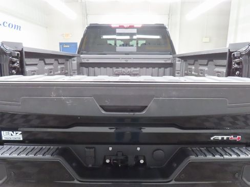 Used 2025 GMC Sierra 2500 AT4 w/ AT4 Premium Plus Package image 42
