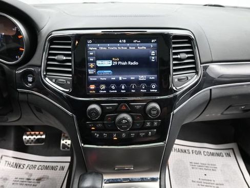 Used 2020 Jeep Grand Cherokee Overland AWD/4WD image 22
