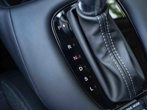 Used 2026 Honda HR-V LX image 30