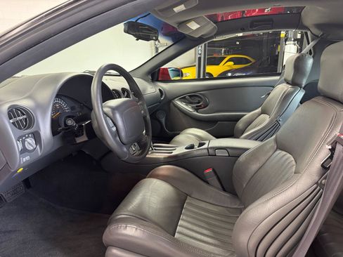 Used 1998 Pontiac Firebird Formula RWD image 13