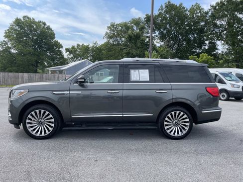 Used 2018 Lincoln Navigator Reserve w/ Technology Package AWD/4WD image 8