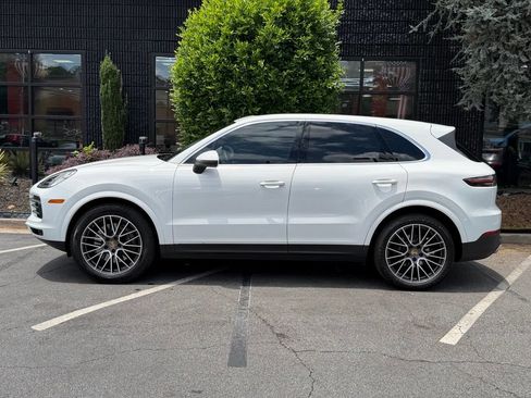 Used 2022 Porsche Cayenne AWD/4WD image 9