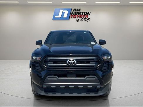 Used 2024 Toyota Tacoma SR image 2