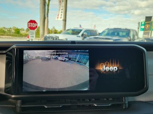 Used 2025 Jeep Wrangler Sport image 10