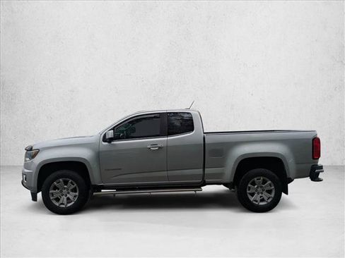 Used 2019 Chevrolet Colorado LT w/ LT Convenience Package RWD image 9