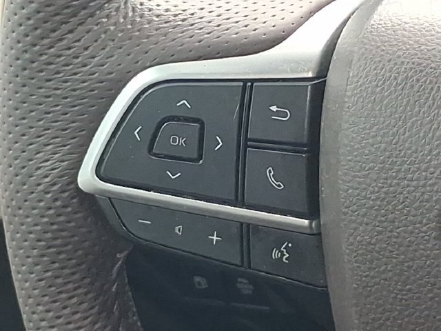 Used 2024 Toyota Sienna Platinum FWD image 12