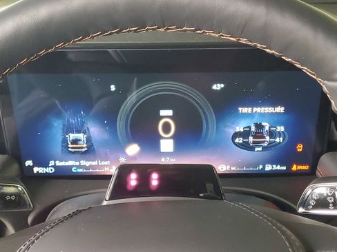 New 2026 Lincoln Aviator AWD image 17