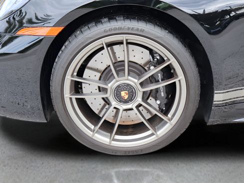 Used 2024 Porsche 911 AWD/4WD image 10