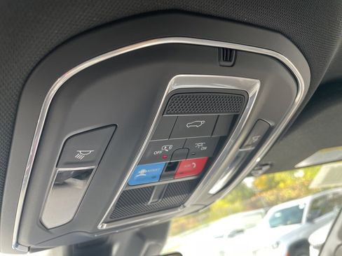 New 2025 Jeep Wagoneer 4WD w/ Convenience Group I image 35