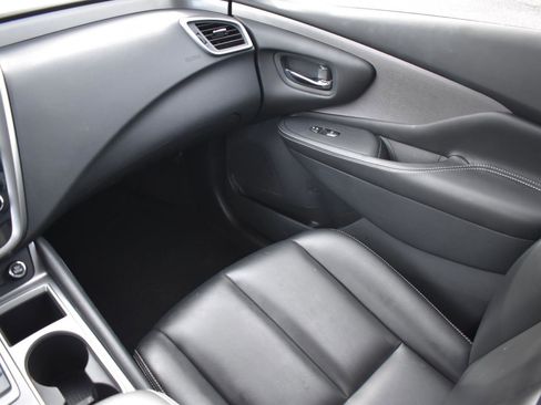 Used 2024 Nissan Murano SV w/ SV Midnight Edition Package image 21