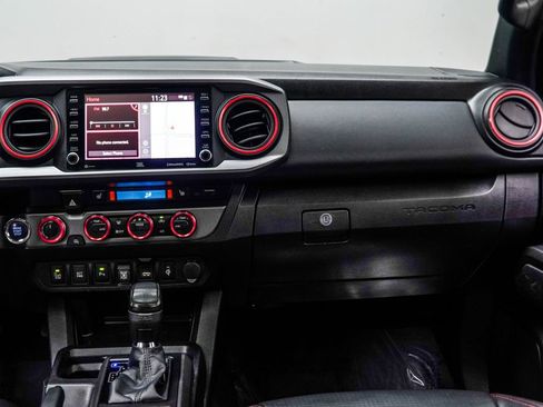Used 2023 Toyota Tacoma TRD Pro AWD/4WD image 18