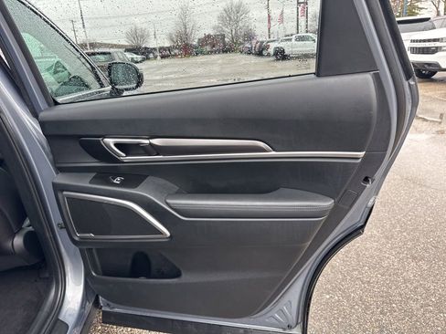 Used 2025 Kia Telluride S FWD image 49