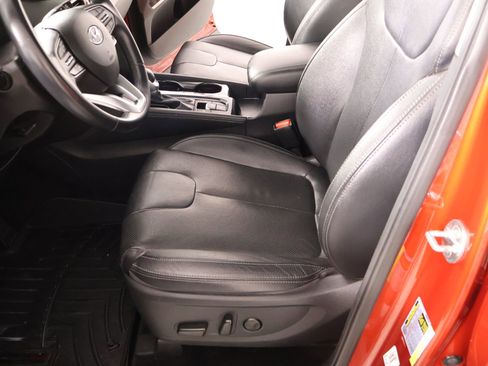 Used 2019 Hyundai Santa Fe Limited FWD image 11