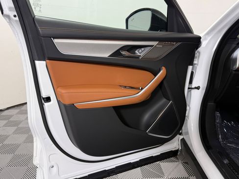 New 2026 Jaguar F-PACE R-Dynamic S image 20