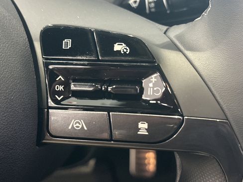 New 2026 Hyundai Elantra SEL Sport Premium image 19