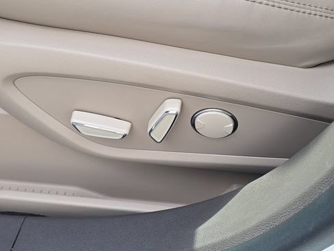 Used 2023 Lincoln Nautilus Reserve AWD/4WD image 7