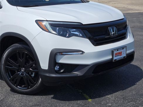 Used 2022 Honda Pilot Special Edition image 2