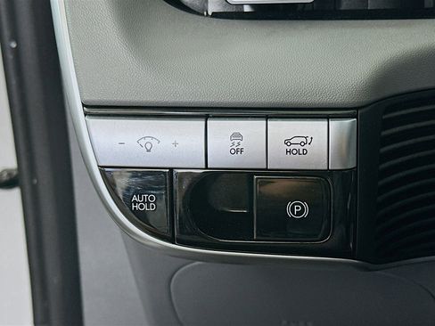 Used 2024 Hyundai Ioniq 5 SEL RWD image 17