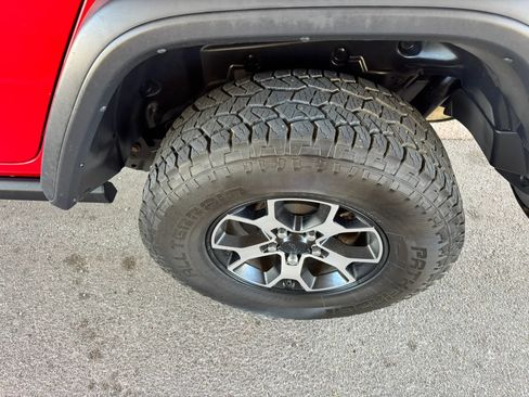 Used 2019 Jeep Wrangler Unlimited Rubicon w/ Steel Bumper Group AWD/4WD image 31