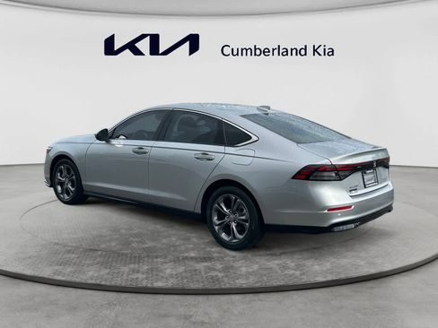 Used 2023 Honda Accord EX-L image 3