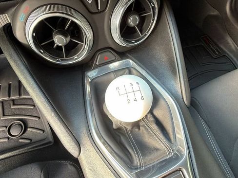 Used 2016 Chevrolet Camaro LT RWD image 21