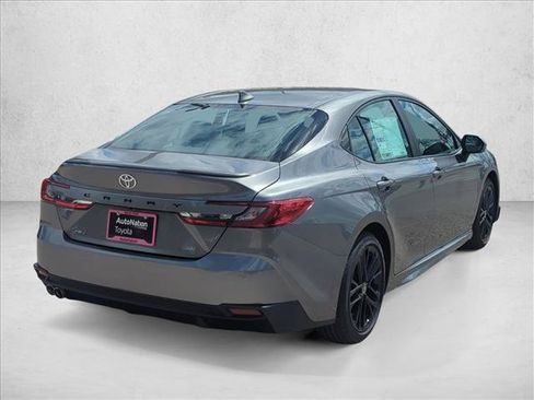 Used 2026 Toyota Camry SE FWD image 10