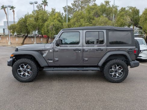 Used 2021 Jeep Wrangler Unlimited Sport image 3