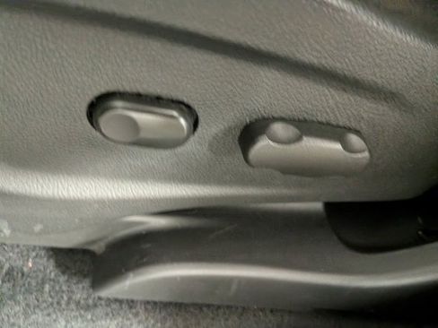 Certified 2022 Buick Encore Preferred w/ Safety Package AWD/4WD image 18