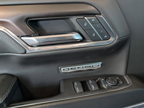 Used 2024 GMC Sierra 1500 Denali w/ Denali Reserve Package image 16