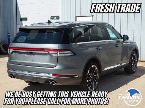 Used 2023 Lincoln Aviator Reserve w/ Equipment Group 201A AWD/4WD image 4
