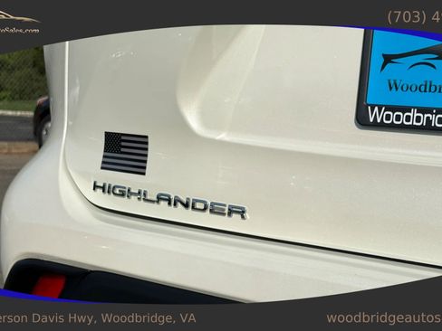 Used 2021 Toyota Highlander LE image 9