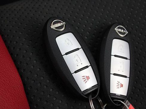 Certified 2025 Nissan Z Performance w/ Floor Mat Package RWD image 30