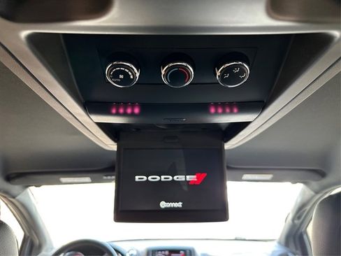 Used 2015 Dodge Grand Caravan R/T FWD image 39