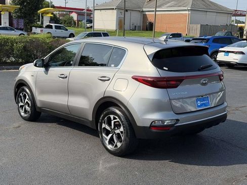 Used 2020 Kia Sportage LX AWD/4WD image 3
