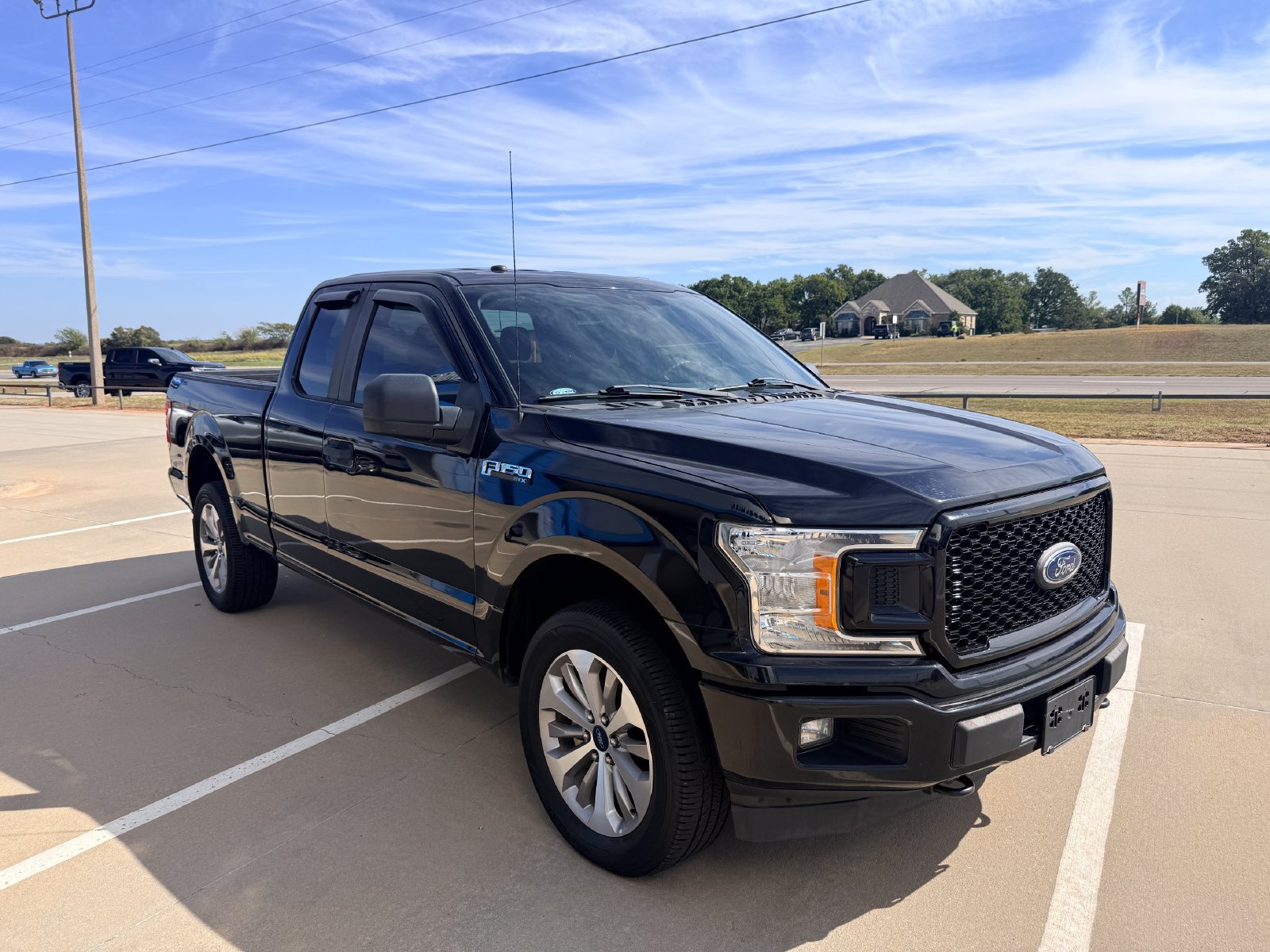 Used 2018 Ford F150 XL w/ Equipment Group 101A Mid AWD/4WD image 4