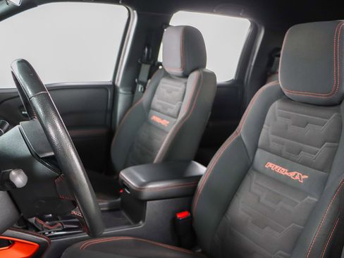 Used 2022 Nissan Frontier PRO-4X w/ Technology Package image 24