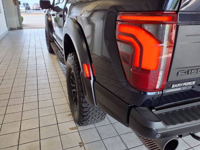 Used 2025 Ford F150 Raptor AWD/4WD image 49
