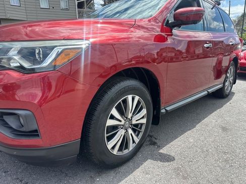 Used 2017 Nissan Pathfinder SL w/ SL Premium Package AWD/4WD image 8