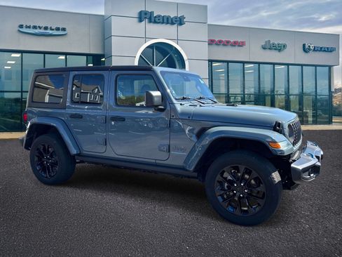 Used 2024 Jeep Wrangler Unlimited w/ Convenience Group AWD/4WD image 1