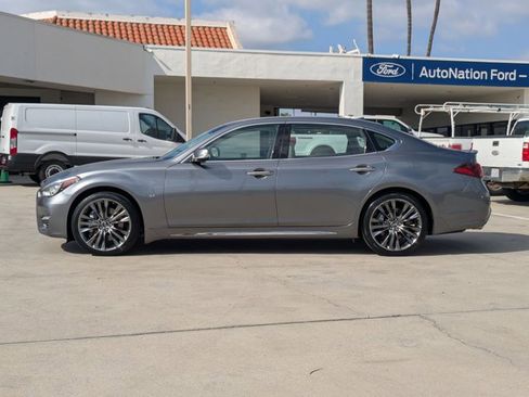 Used 2018 INFINITI Q70 L 3.7 image 9